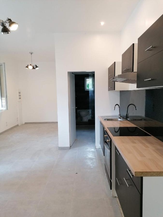 Appartement Dans Partie De Mas En Camargue Arles Eksteriør billede